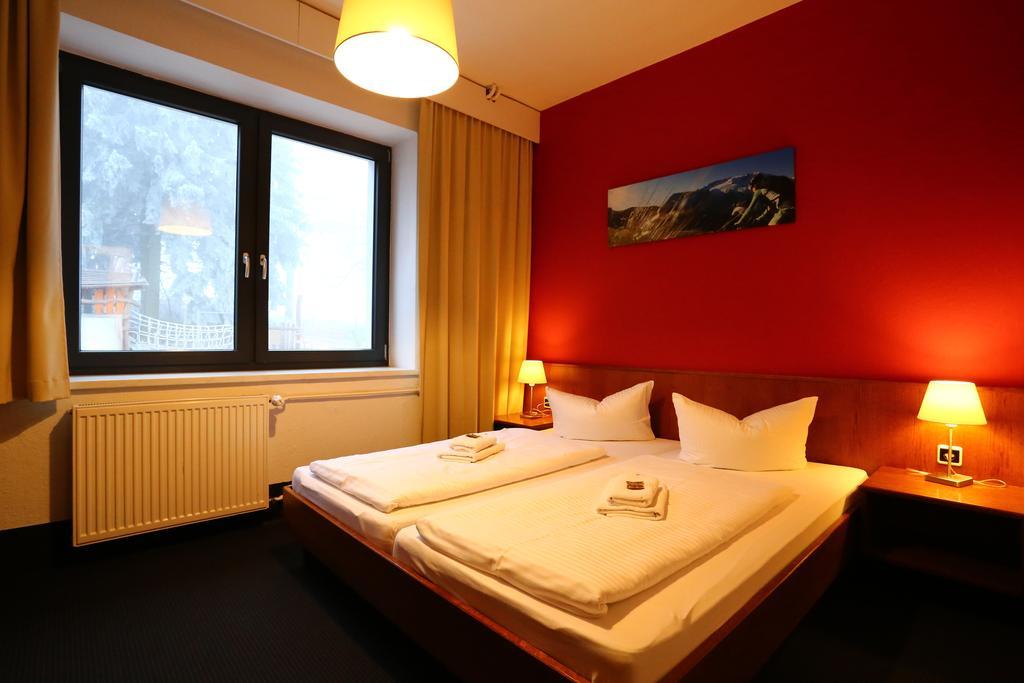 K1 Sporthotel - Bike & Ski Inklusive Hotel Oberwiesenthal Ruang foto